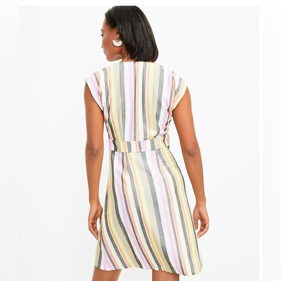 New LOFT Colorful Buttoned Sundress Cap Sleeves, V-neck Size 6 Petite - Picture 2 of 10